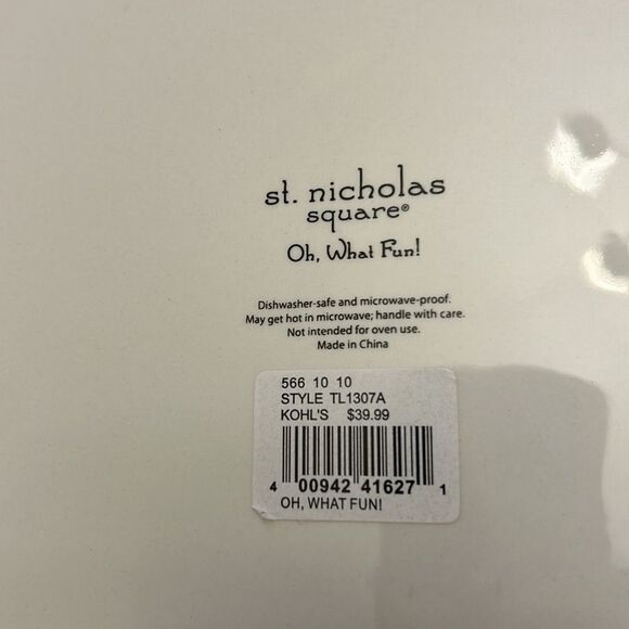 St. Nicholas Square Oh What Fun 13” round serving platter EUC - Picture 6 of 6